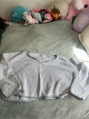 Urban Outfitters BDG Gray V Neck Sweater Size Large
